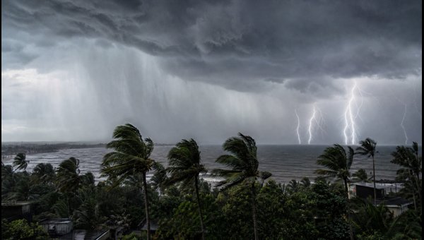 IMD Weather Warning 2026: Heavy Rain and Thunderstorm Alerts for Southern and Central India IMD Weather Warning 2026: Heavy Rain and Thunderstorm Alerts for Southern and Central India