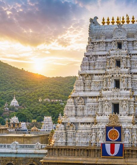 ತಿರುಮಲದಲ್ಲಿ ಭಕ್ತರ ದಟ್ಟಣೆ: ದರ್ಶನಕ್ಕೆ ಕಾಯುವ ಸಮಯ ಎಷ್ಟು? ಇಲ್ಲಿದೆ ಲೇಟೆಸ್ಟ್ ಅಪ್‌ಡೇಟ್