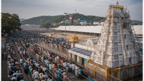 ತಿರುಮಲಕ್ಕೆ ಹೋಗುವ ಭಕ್ತರೇ ಗಮನಿಸಿ: ದರ್ಶನಕ್ಕೆ 20 ಗಂಟೆ ಕಾಯಲೇಬೇಕು, ಇಲ್ಲಿದೆ ಲೇಟೆಸ್ಟ್ ಅಪ್‌ಡೇಟ್