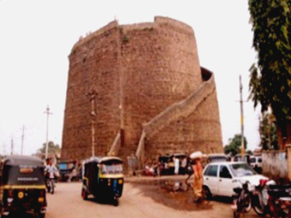  ಉಪ್ಪಲಿ ಬುರುಜ: