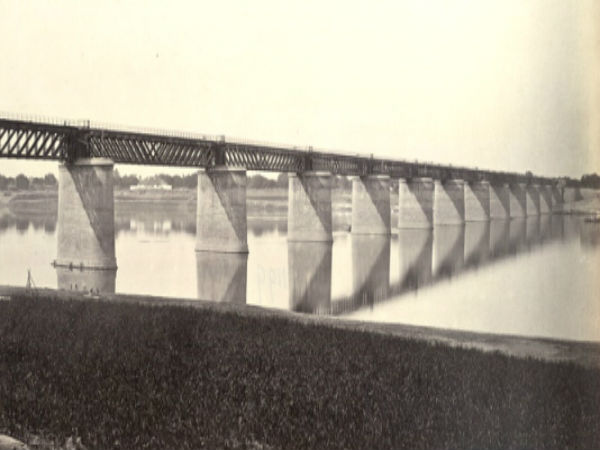 ಹಳೆಯ ನೈನಿ ಸೇತುವೆ: