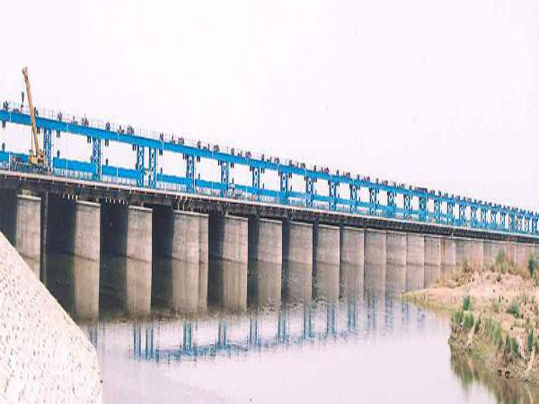 ಲವ್ ಕುಶ್ ಬ್ಯಾರೇಜ್: