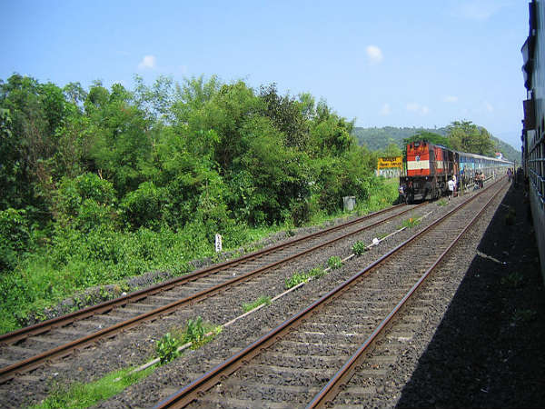 ಕೊಂಕಣ ರೈಲು ಮಾರ್ಗ ಕೊಂಕಣ ರೈಲು ಮಾರ್ಗ