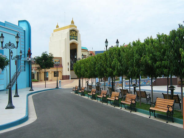 ರಸ್ತೆ ಬೀದಿಗಳು: