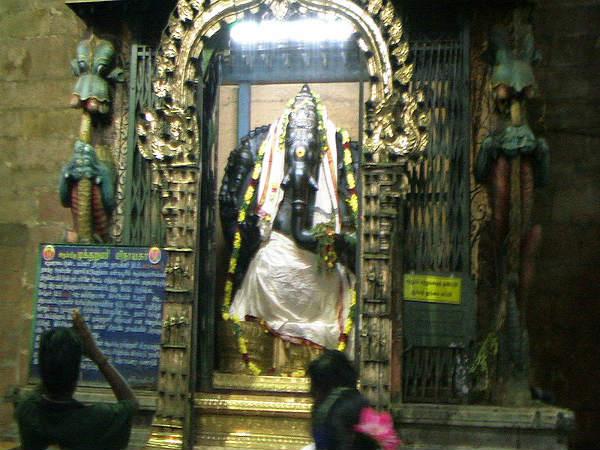 ಮದುರೈ: ಮದುರೈ:
