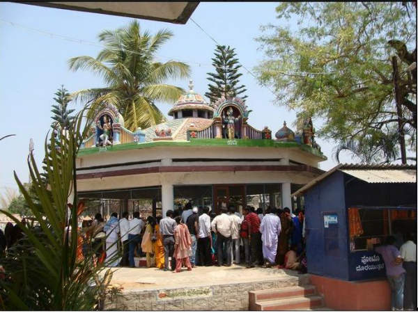 ದಸರಿಘಟ್ಟ ಚೌಡೇಶ್ವರಿ ದೇವಸ್ಥಾನ: