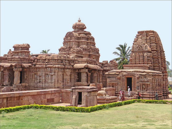 ಪಟ್ಟದಕಲ್ಲು: ಪಟ್ಟದಕಲ್ಲು: