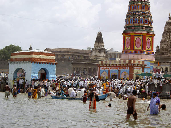 ಪಂಢರಪುರ: ಪಂಢರಪುರ: