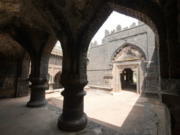 ಕೊಲ್ಲಾಪುರ ಹಾಗೂ ಪನ್ಹಾಲಾ ಕೊಲ್ಲಾಪುರ ಹಾಗೂ ಪನ್ಹಾಲಾ