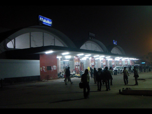 ಪ್ರಮುಖ ರೈಲು ನಿಲ್ದಾಣಗಳು: