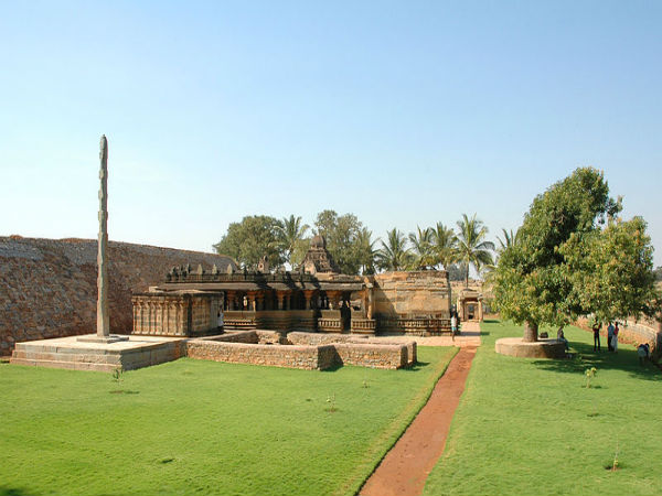 ನಮ್ಮ ನಾಡಿನ ರಾಷ್ಟ್ರೀಯ ಸ್ಮಾರಕಗಳು: