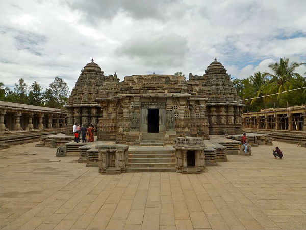 ನಮ್ಮ ನಾಡಿನ ರಾಷ್ಟ್ರೀಯ ಸ್ಮಾರಕಗಳು: