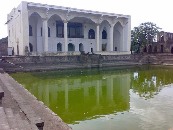 ನಮ್ಮ ನಾಡಿನ ರಾಷ್ಟ್ರೀಯ ಸ್ಮಾರಕಗಳು: