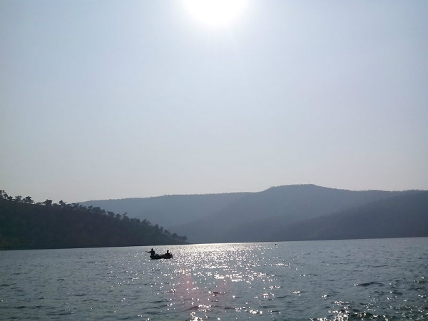 ವಿಶಾಲಕಾಯದ ಶ್ರೀಶೈಲಂ ಆಣೆಕಟ್ಟು