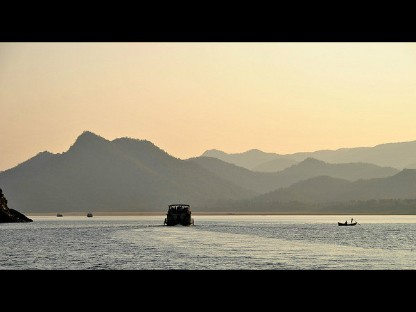 ಇಲ್ಲಿದೆ ಒಂದು ಸುಂದರ ಹಡುಗು ಪ್ರಯಾಣ