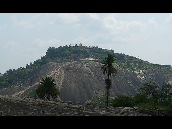 ಗೊಮ್ಮಟ ನೆಲೆನಿಂತಿರುವ ಜೈನರ ಪುಣ್ಯ ಕ್ಷೇತ್ರ