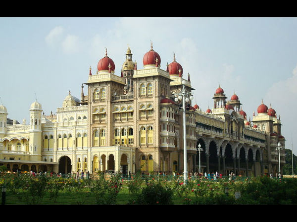 ಭಾರತದ ಕೆಲ ಮುಖ್ಯ ಹೆಗ್ಗುರುತುಗಳು: