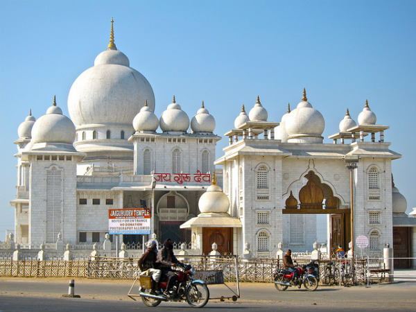 ಮಥುರಾ ಮೈಮಾಟ: