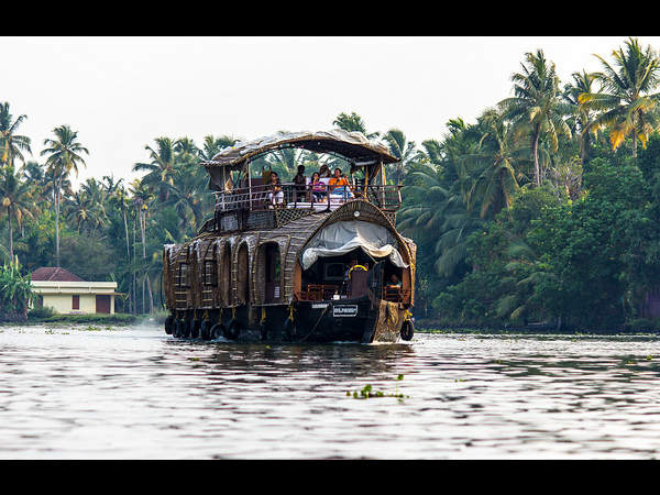 ಭಲೆ ಭಲೆ ಅಲೆಪ್ಪಿ: