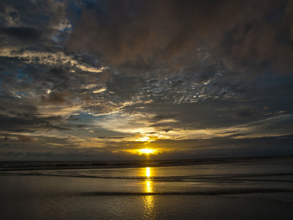 ವಿಶಿಷ್ಟ ಕಡಲ ತೀರದ ಅಲಿಬಾಗ್: