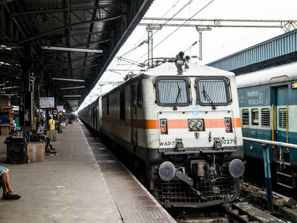 ಮುಖ್ಯ ಸ್ಥಳಗಳಿಗಿರುವ ರೈಲುಗಳು: ಮುಖ್ಯ ಸ್ಥಳಗಳಿಗಿರುವ ರೈಲುಗಳು: