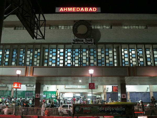 ಮುಖ್ಯ ಸ್ಥಳಗಳಿಗಿರುವ ರೈಲುಗಳು: ಮುಖ್ಯ ಸ್ಥಳಗಳಿಗಿರುವ ರೈಲುಗಳು: