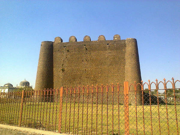 ಹೈದರಾಬಾದ ಕರ್ನಾಟಕ ಆಕರ್ಷಣೆಗಳು: