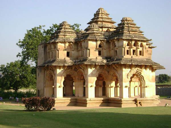 ಹೈದರಾಬಾದ ಕರ್ನಾಟಕ ಆಕರ್ಷಣೆಗಳು: