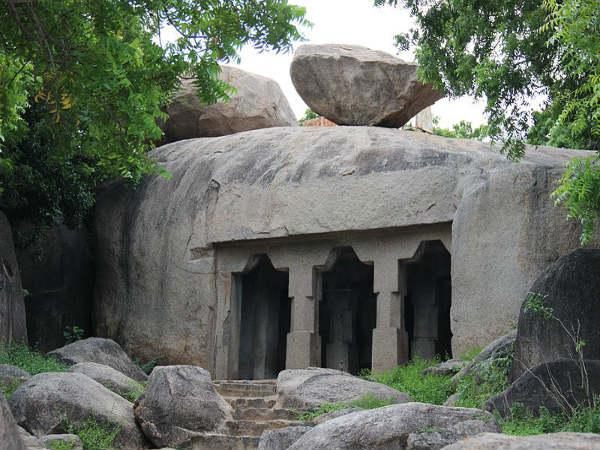 ಗುಹಾ ದೇವಾಲಯಗಳು: