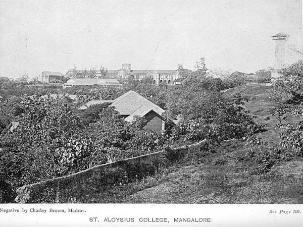 ಕಪ್ಪುಬಿಳುಪಿನ ಪ್ರವಾಸಿ ಸ್ಥಳಗಳು: