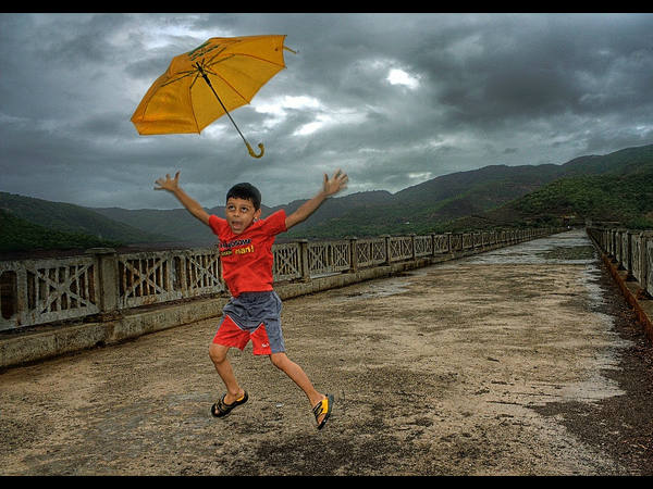 ಸೆಳೆಯುವಂತೆ ಮಾಡುವ ಮಳೆಯ ಕಳೆ: