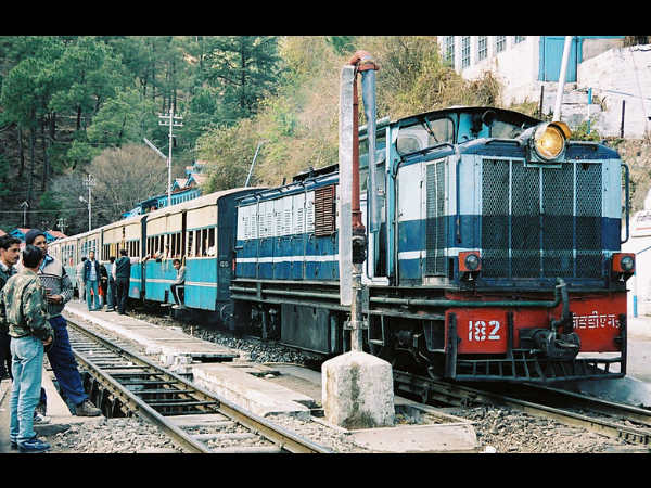 4. ಕಲ್ಕಾ-ಶಿಮ್ಲಾ ಪರ್ವತ ರೈಲು: