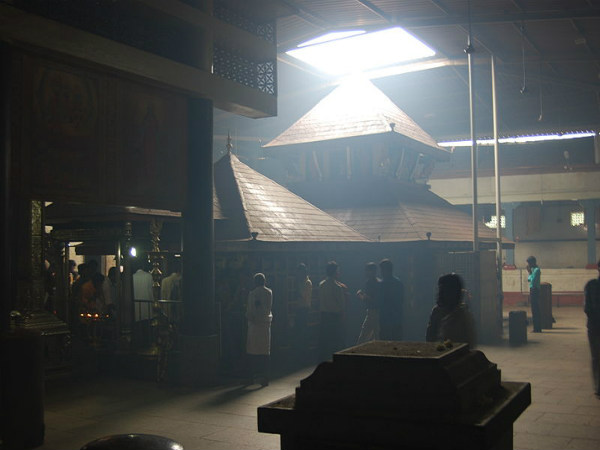 ದೇವಿಯ ಸುಂದರ ದೇವಾಲಯಗಳು: