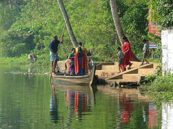 ಕೇರಳದ ಶ್ರೀಮಂತ ಹಿನ್ನೀರು ಪ್ರವಾಸ: