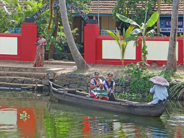 ಕೇರಳದ ಶ್ರೀಮಂತ ಹಿನ್ನೀರು ಪ್ರವಾಸ: