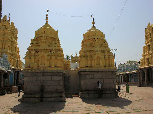 ಕರ್ನಾಟಕದಲ್ಲಿರುವ ವಿಷ್ಣು ದೇವಾಲಯಗಳು: