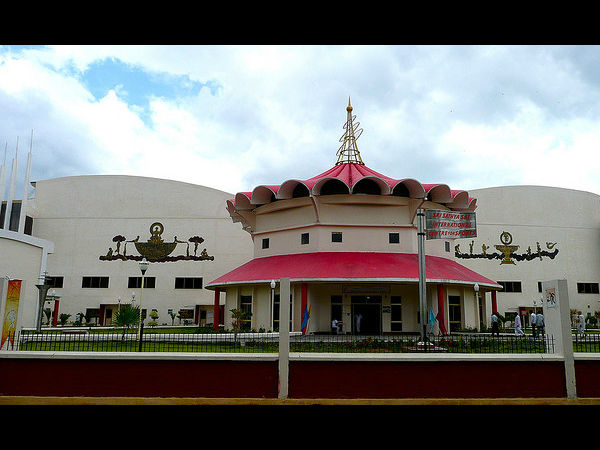 ಸಾಯಿ ನೆಲೆಯೆ ಪುಟ್ಟಪರ್ತಿ: