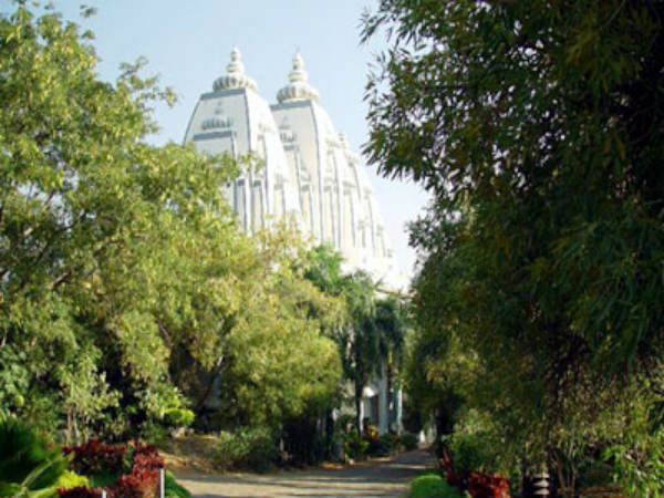 ಸಾಯಿ ನೆಲೆಯೆ ಪುಟ್ಟಪರ್ತಿ: