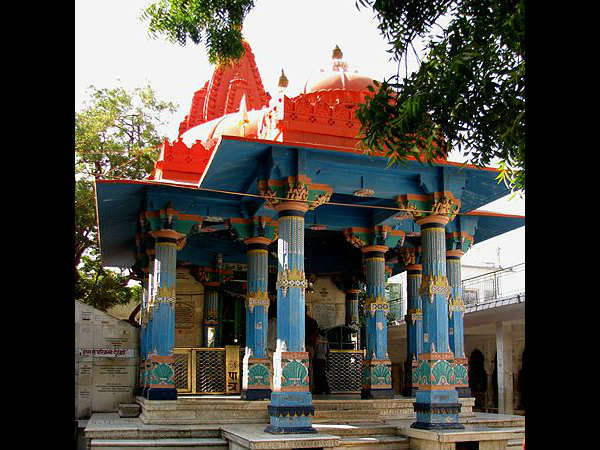 ಅಪರೂಪದ ಬ್ರಹ್ಮನ ದೇವಾಲಯಗಳು: ಅಪರೂಪದ ಬ್ರಹ್ಮನ ದೇವಾಲಯಗಳು:
