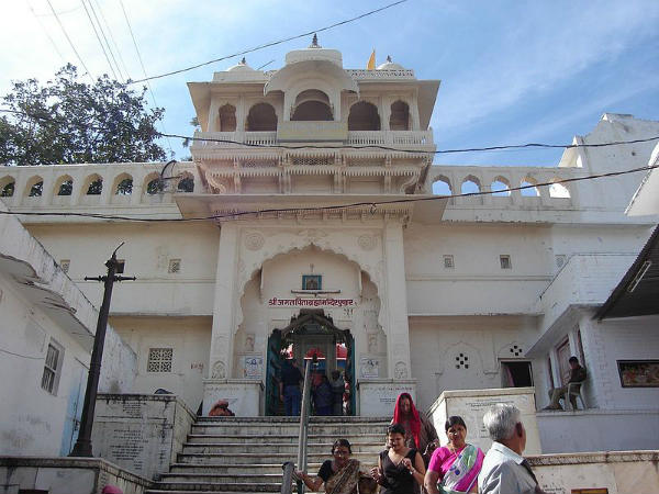 ಅಪರೂಪದ ಬ್ರಹ್ಮನ ದೇವಾಲಯಗಳು: ಅಪರೂಪದ ಬ್ರಹ್ಮನ ದೇವಾಲಯಗಳು: