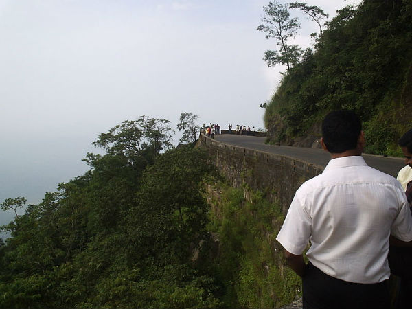 ಕೇರಳದ ಘಾಟ್ ರಸ್ತೆಗಳು: