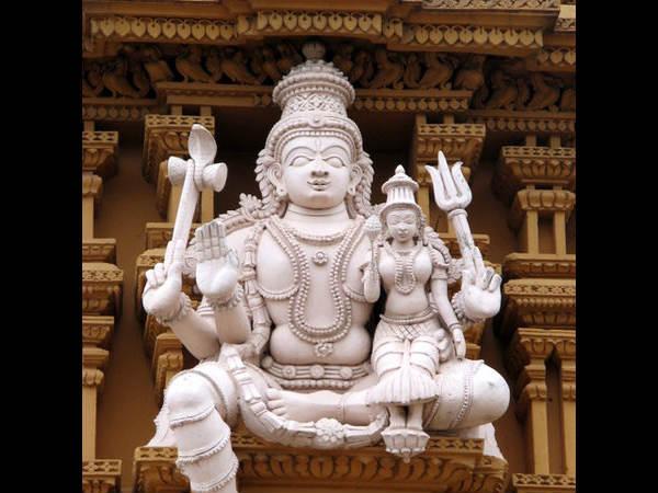 ನಂಜನಗೂಡಿನಿಂದ ನೀಲಂಬೂರು: