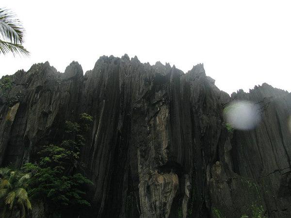 ವಿಸ್ಮಯಕರ ಬೆಟ್ಟ-ಬಂಡೆಗಳು: