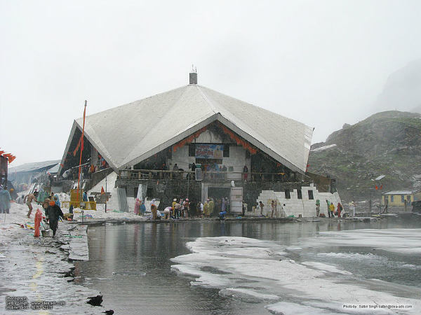 ವಿಸ್ಮಯಗೊಳಿಸುವ ಹಿಮಾಲಯ ಪರ್ವತಗಳು: