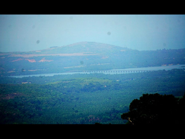 ಹೊನ್ನಿನಂತಹ ಆಕರ್ಷಣೆಗಳ ಹೊನ್ನಾವರ: