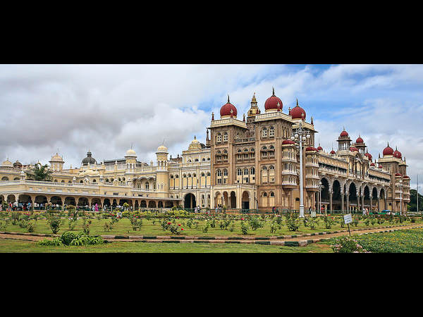 ಮೈಸೂರು ಅರಮನೆಯ ಸುಂದರ ಚಿತ್ರಗಳು: