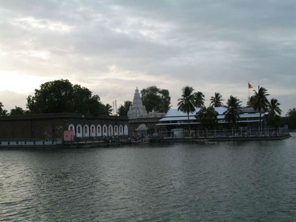 ಸೋಲಾಪೂರಿನ ಸಿದ್ಧೇಶ್ವರ: