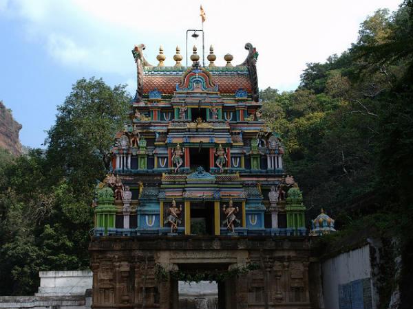 ಪ್ರಮುಖ 9 ಲಕ್ಷ್ಮಿ-ನರಸಿಂಹ ದೇವಾಲಯಗಳು: ಪ್ರಮುಖ 9 ಲಕ್ಷ್ಮಿ-ನರಸಿಂಹ ದೇವಾಲಯಗಳು:
