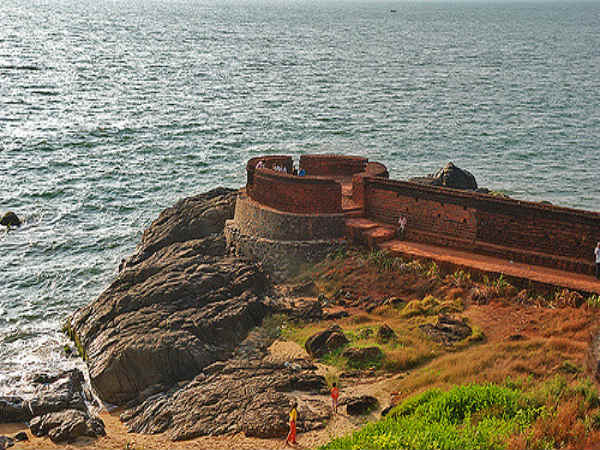 ಹಚ್ಚಹಸಿರಿನ ಬೇಕಲ್ ಕೋಟೆ: