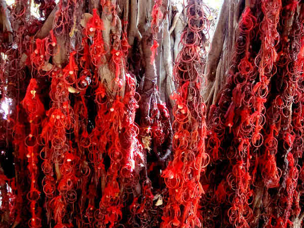 ಶಕ್ತಿಶಾಲಿ ಬಾಬಾ ಗೋರಕನಾಥ ದೇವಾಲಯ